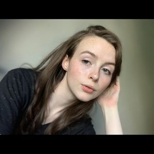 Meet your Posher, Abby